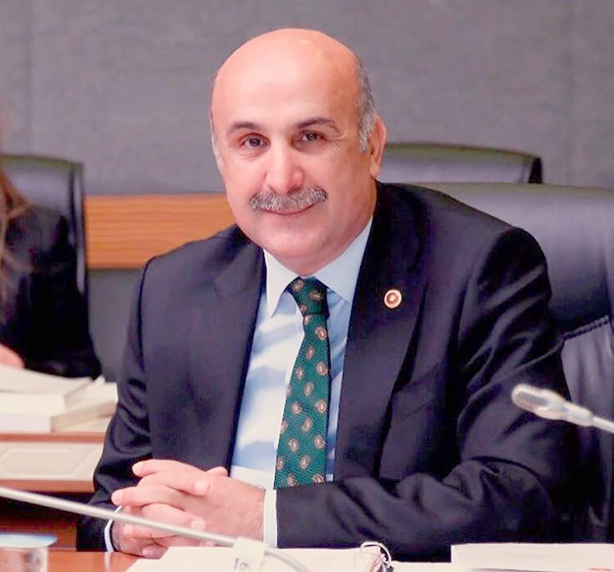 Özdemir gazeteciler gününü kutladı